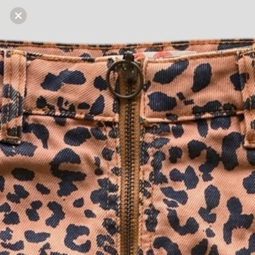 Free People We The Free Denim Skirt Zip It Up O-Ring Leopard Print Women’s 28 - Picture 10 of 11